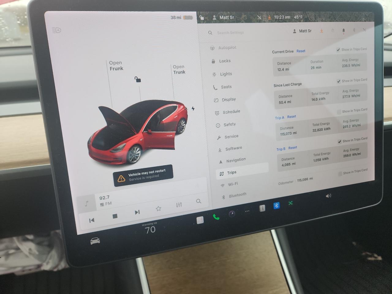 2018 Tesla Model 3 VIN: 5YJ3E1EBXJF063169 Lot: 93305405