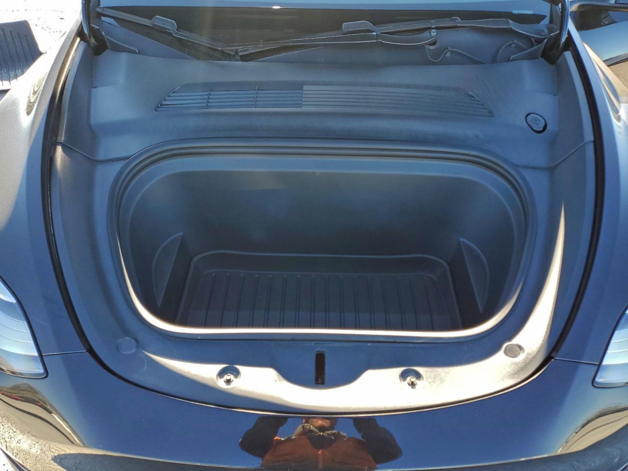 2021 Tesla Model Y VIN: 5YJYGDEE8MF084943 Lot: 94394725