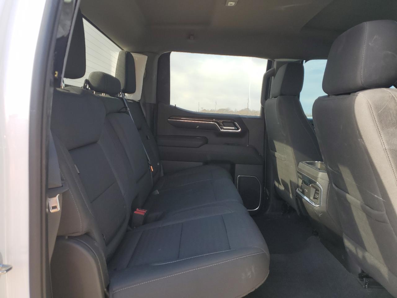 2022 GMC Sierra K1500 Elevation VIN: 3GTUUCET5NG562506 Lot: 92652535