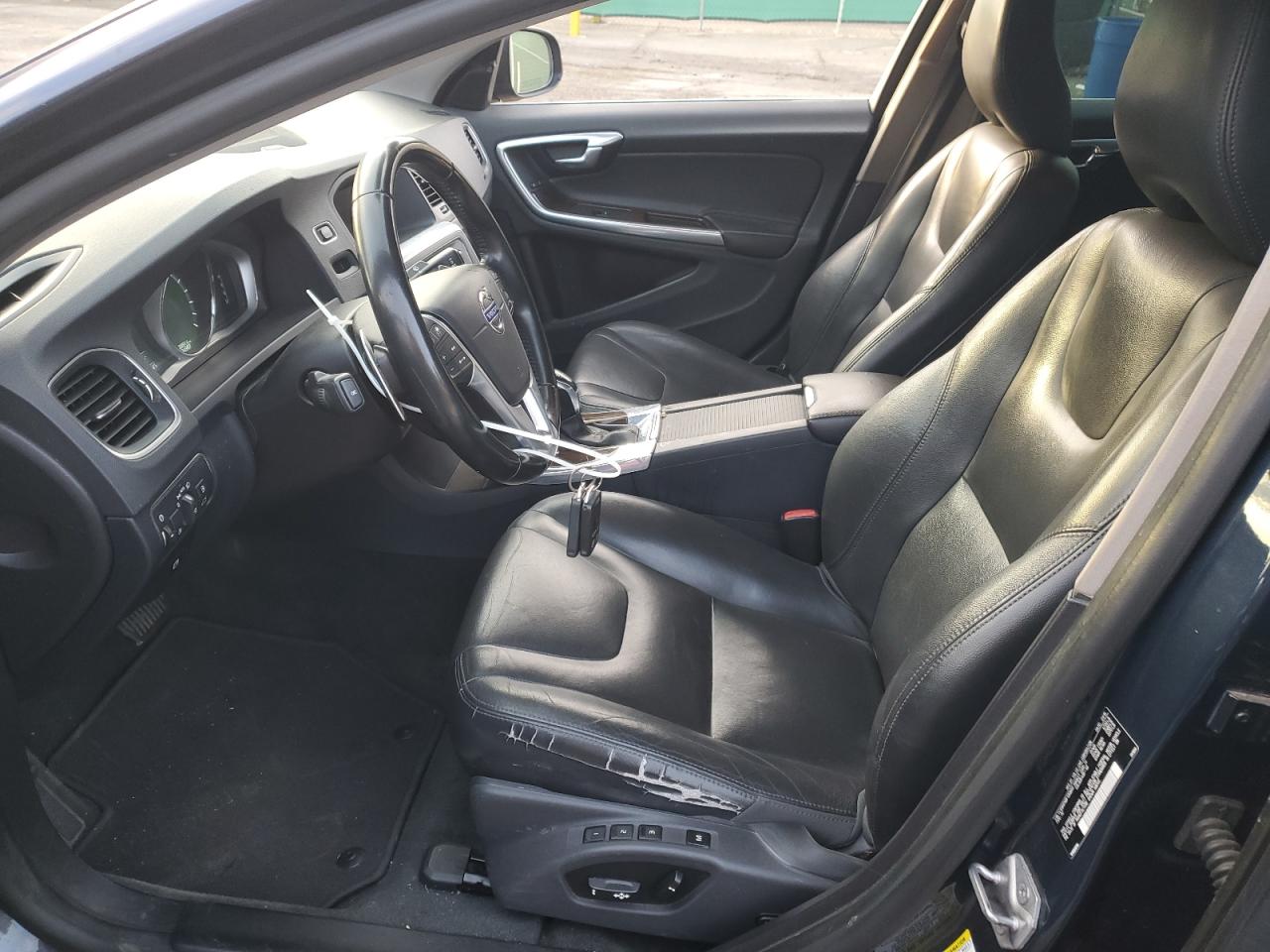 2015 Volvo S60 Platinum VIN: YV126MFM9F1358655 Lot: 92313895