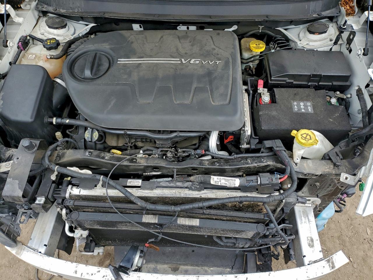 2015 Jeep Cherokee Limited VIN: 1C4PJMDS6FW651931 Lot: 93917525