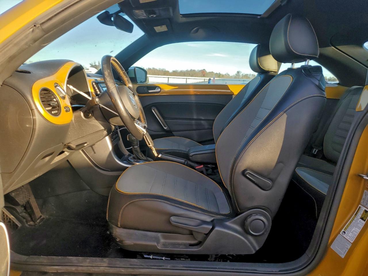 2017 Volkswagen Beetle Dune VIN: 3VWS17AT1HM618165 Lot: 94228775