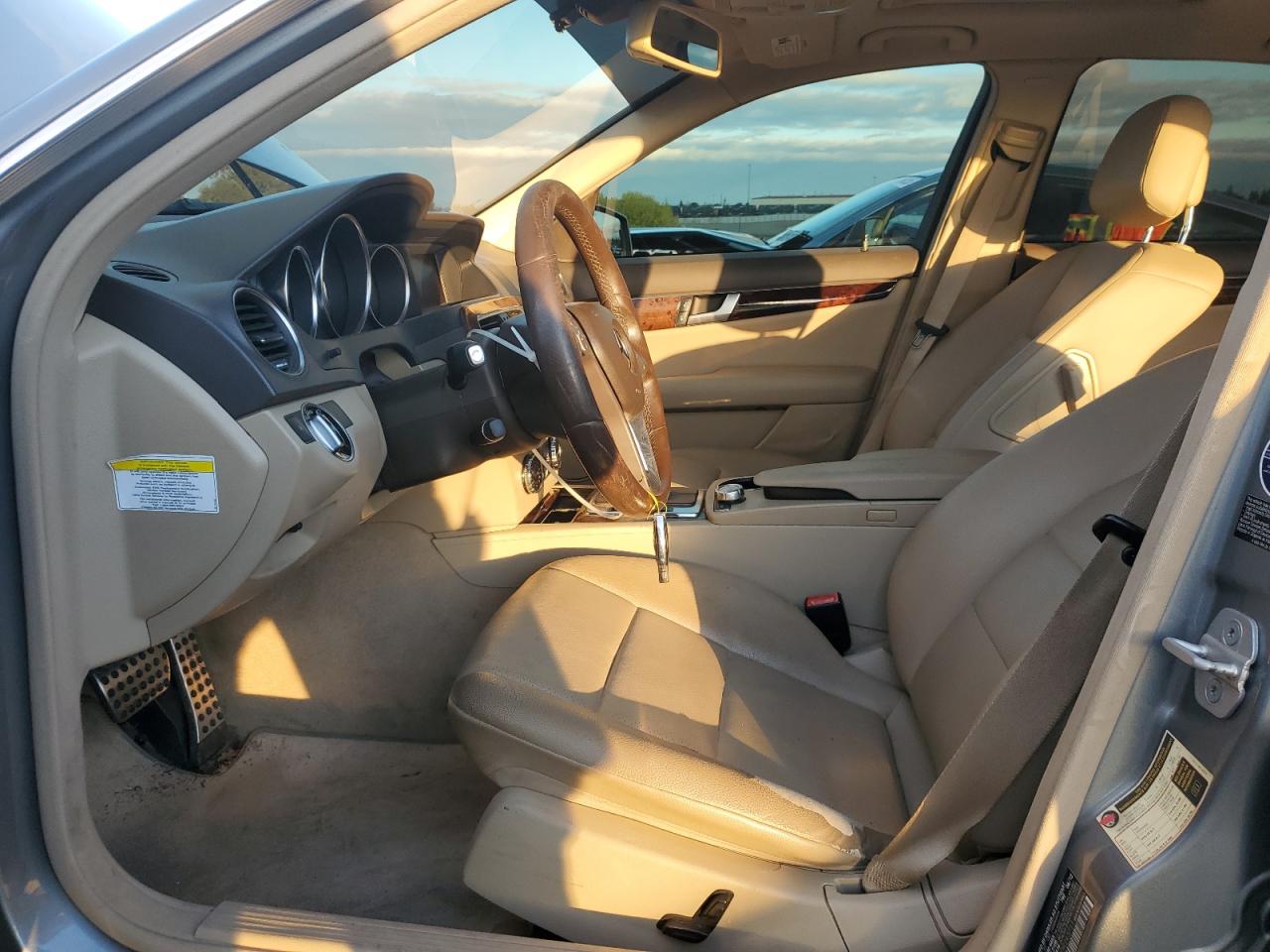 2013 Mercedes-Benz C 250 VIN: WDDGF4HB5DR243711 Lot: 92905265