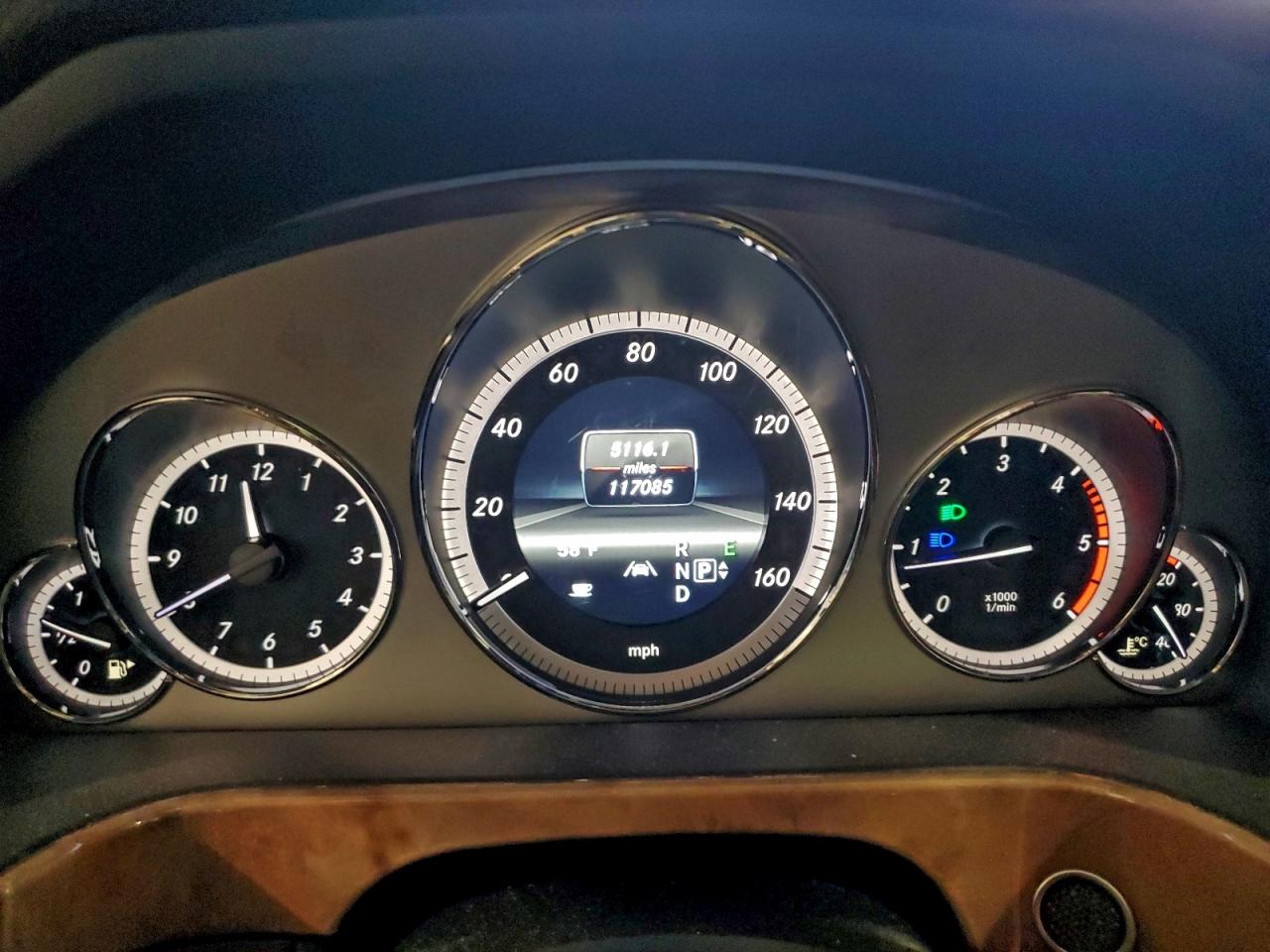 2013 Mercedes-Benz E 350 Bluetec VIN: WDDHF2EB9DA743687 Lot: 93186155