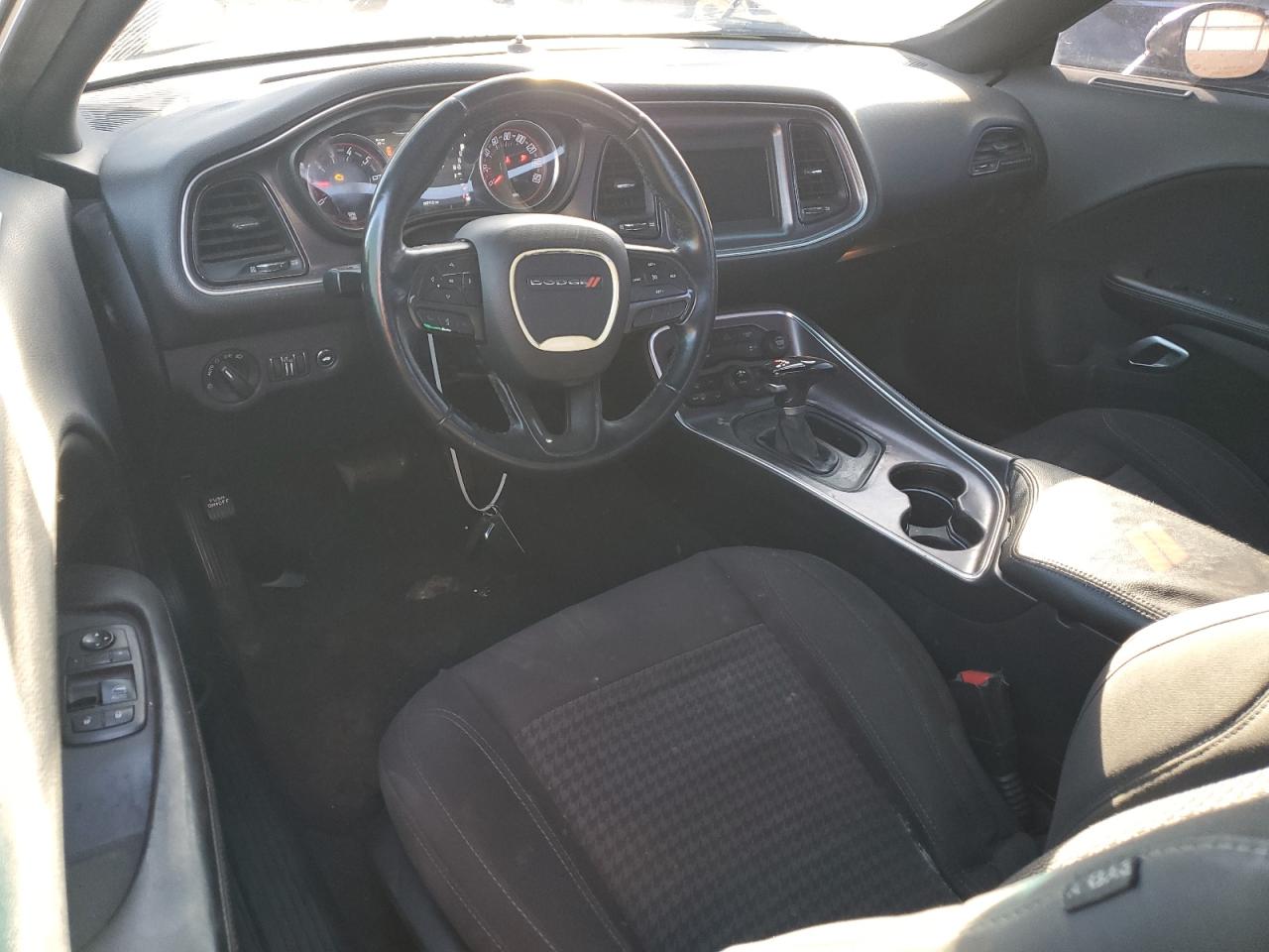 2018 Dodge Challenger Sxt VIN: 2C3CDZAG2JH236054 Lot: 91011145