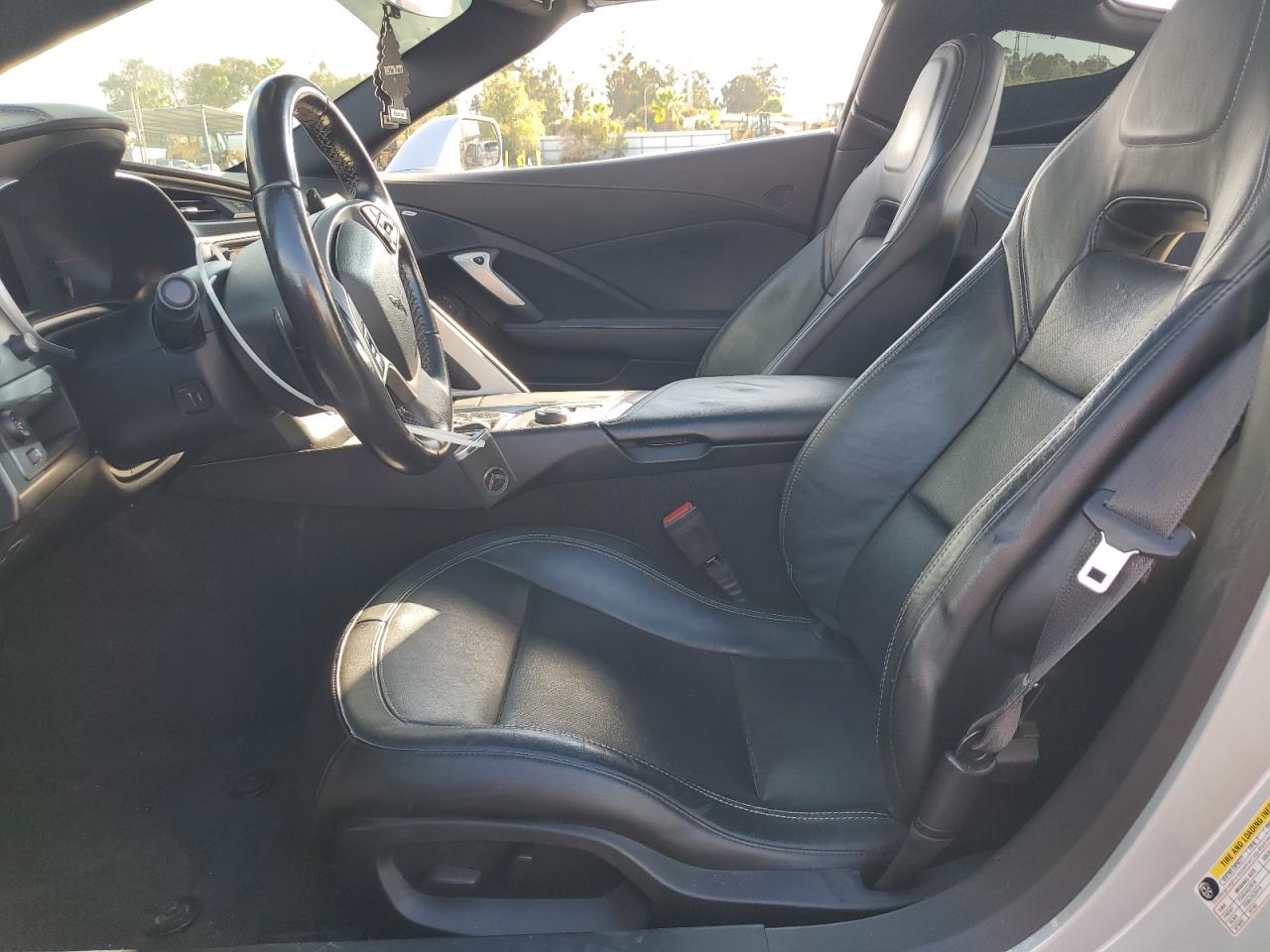 2015 Chevrolet Corvette Stingray 1Lt VIN: 1G1YB2D7XF5120585 Lot: 92946465