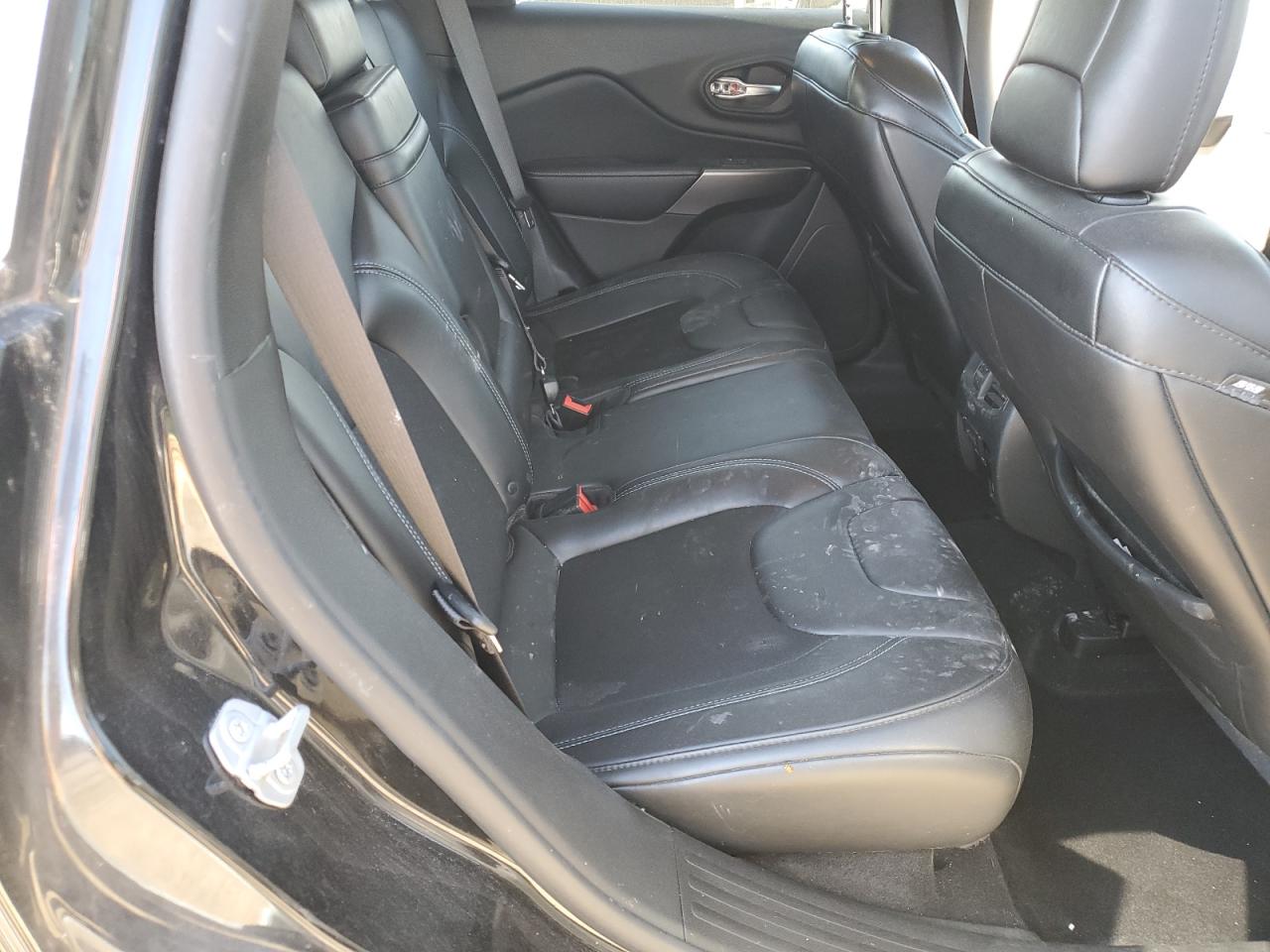 2019 Jeep Cherokee Latitude Plus VIN: 1C4PJMLB7KD253361 Lot: 92889735