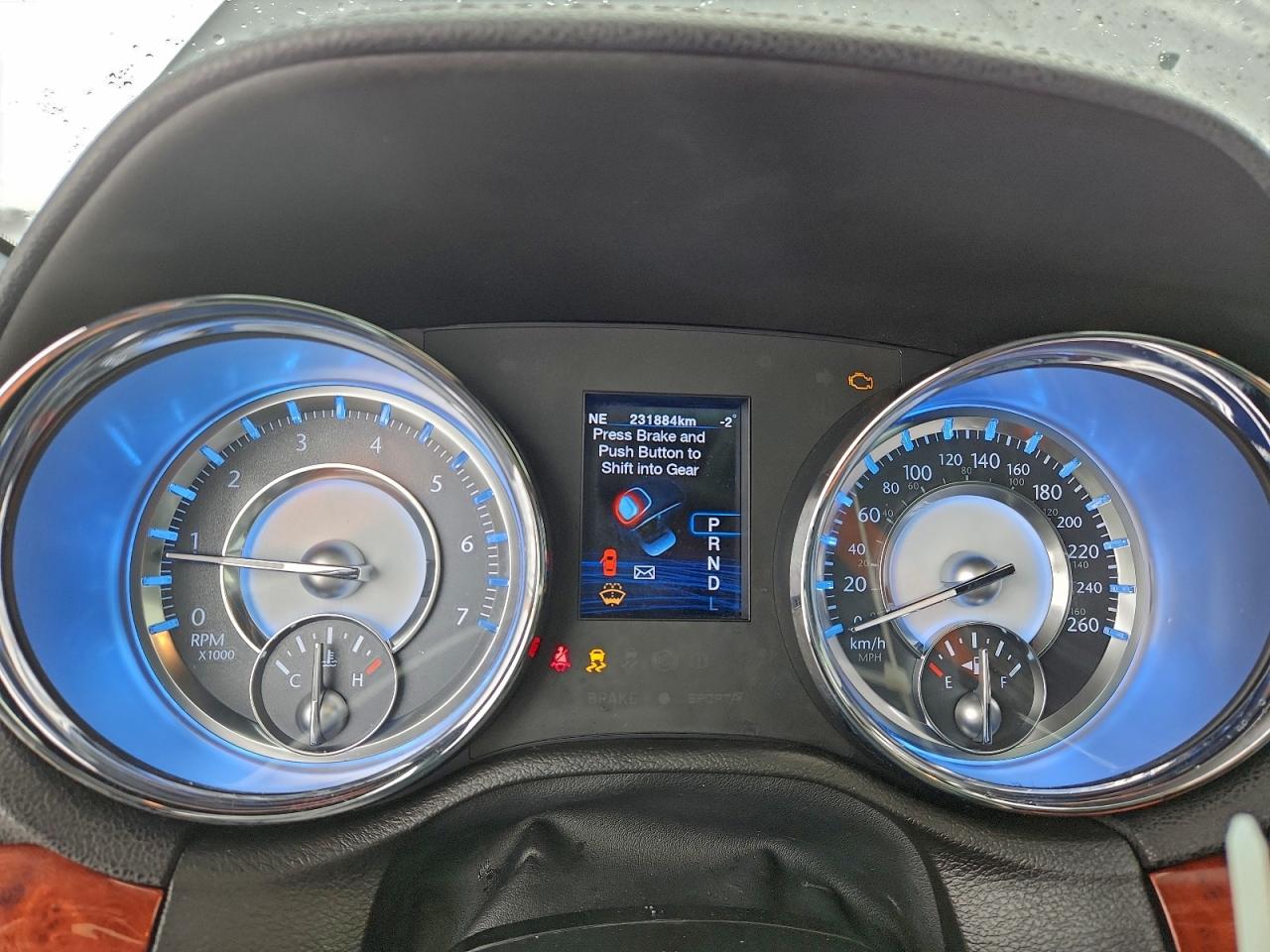 2012 Chrysler 300 Limited VIN: 2C3CCACG2CH134984 Lot: 92476415