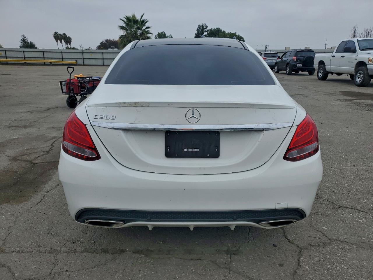2016 Mercedes-Benz C 300 VIN: 55SWF4JBXGU112556 Lot: 94569205