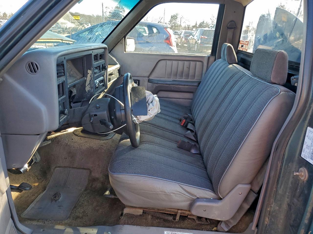 1995 Dodge Dakota VIN: 1B7FL26X1SW930748 Lot: 94129305