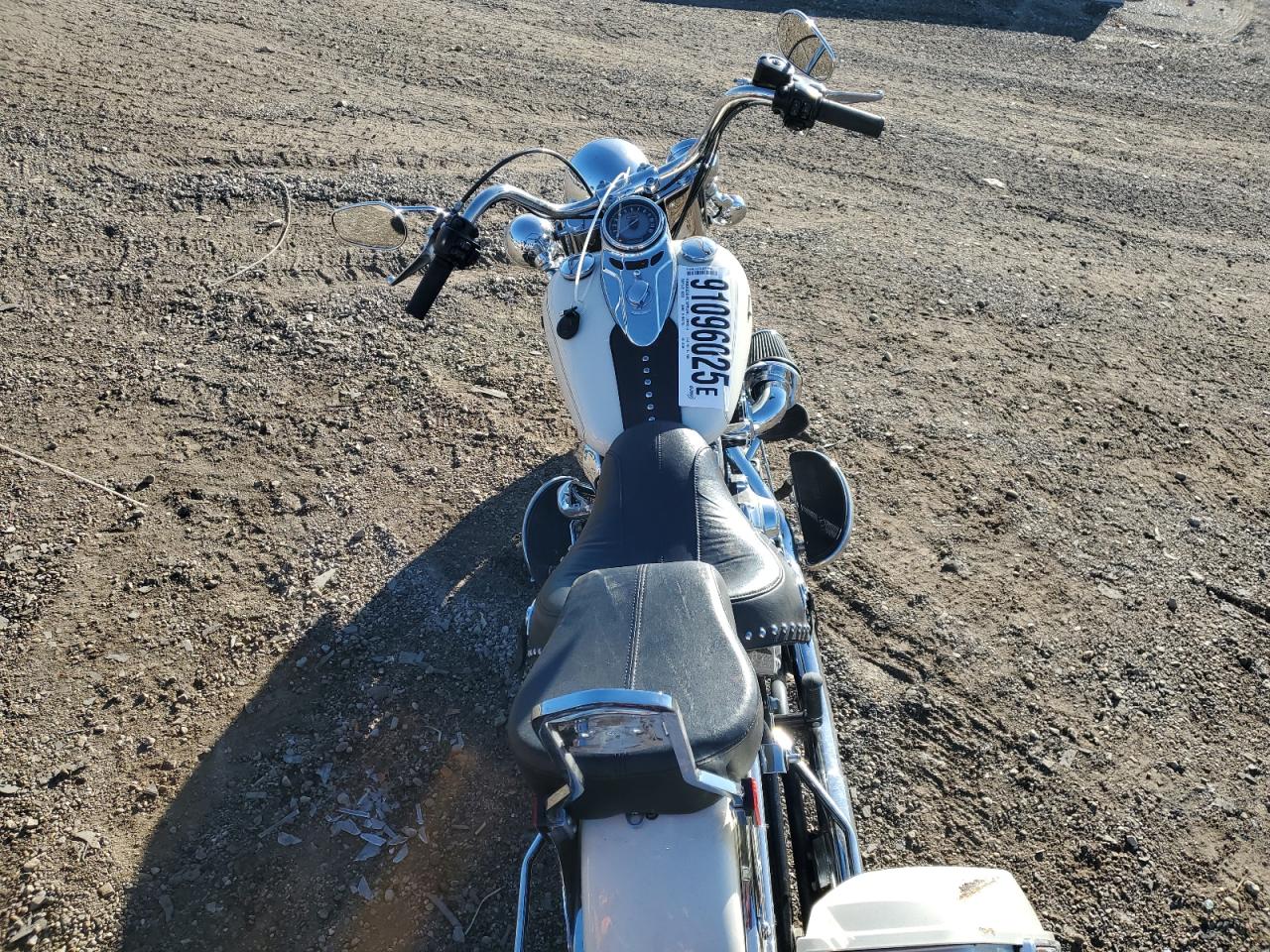 2014 Harley-Davidson Flstc Heritage Softail Classic VIN: 1HD1BWV17EB027399 Lot: 91096025