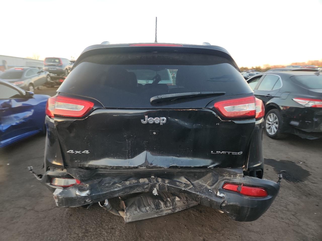 2014 Jeep Cherokee Limited VIN: 1C4PJMDS5EW239742 Lot: 92443615