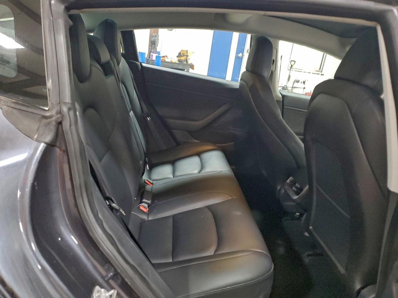 2018 Tesla Model 3 VIN: 5YJ3E1EA8JF110576 Lot: 93467585