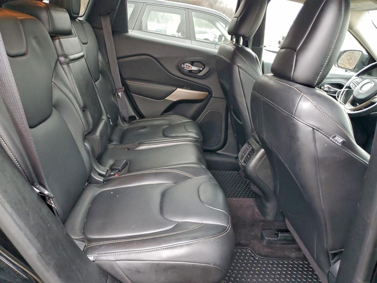 2017 Jeep Cherokee Latitude VIN: 1C4PJMCB9HW651653 Lot: 94134495