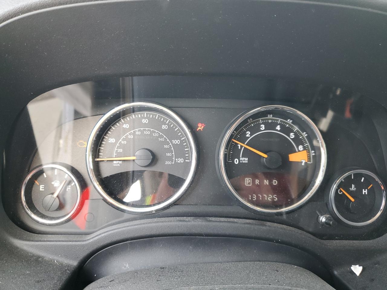 2017 Jeep Compass Latitude VIN: 1C4NJDEB1HD110354 Lot: 92292165