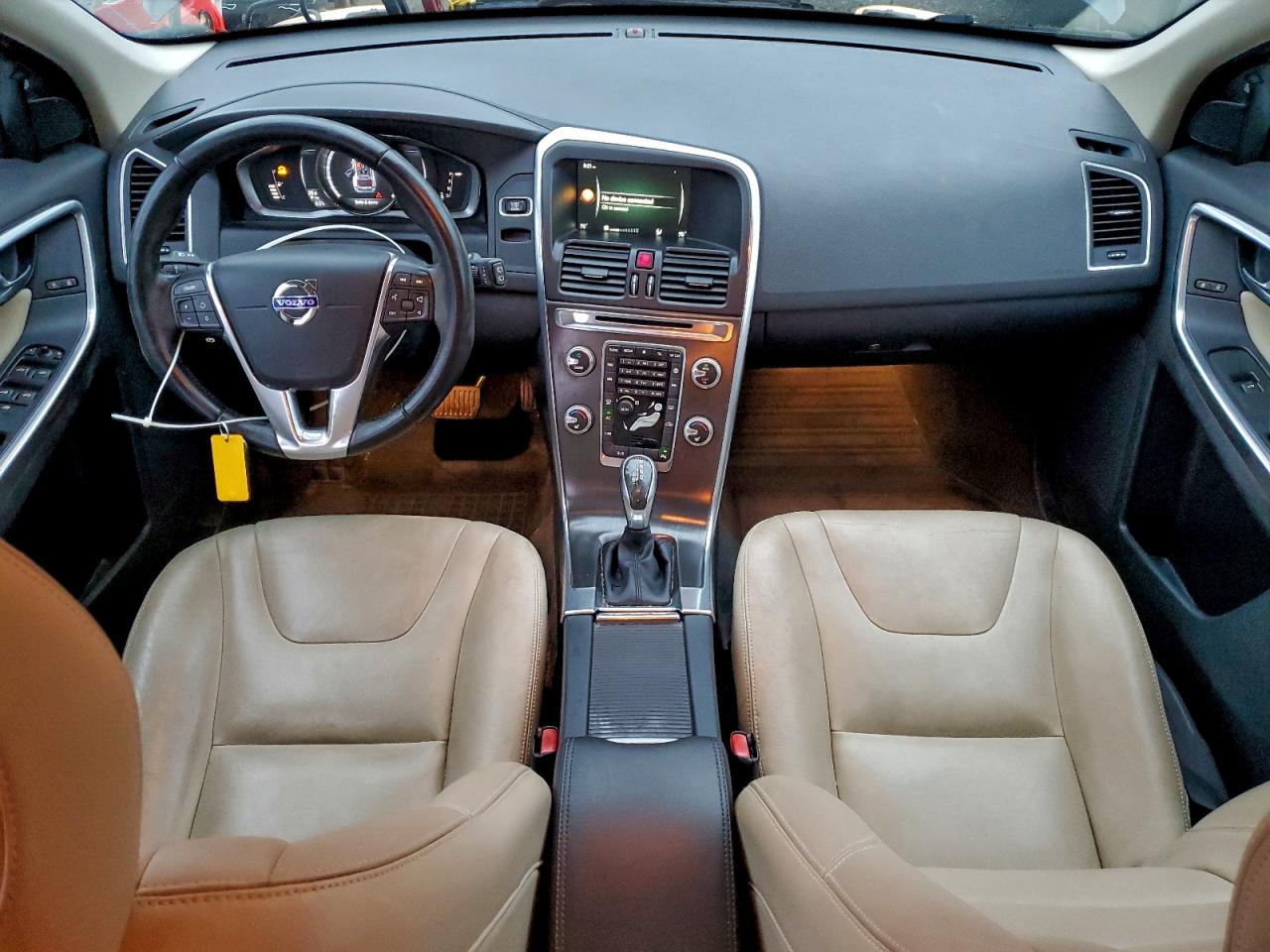 2016 Volvo Xc60 T5 Premier VIN: YV4612RK5G2842450 Lot: 94962445