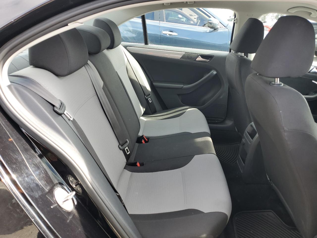 2017 Volkswagen Jetta S VIN: 3VW2B7AJ9HM325318 Lot: 93881595