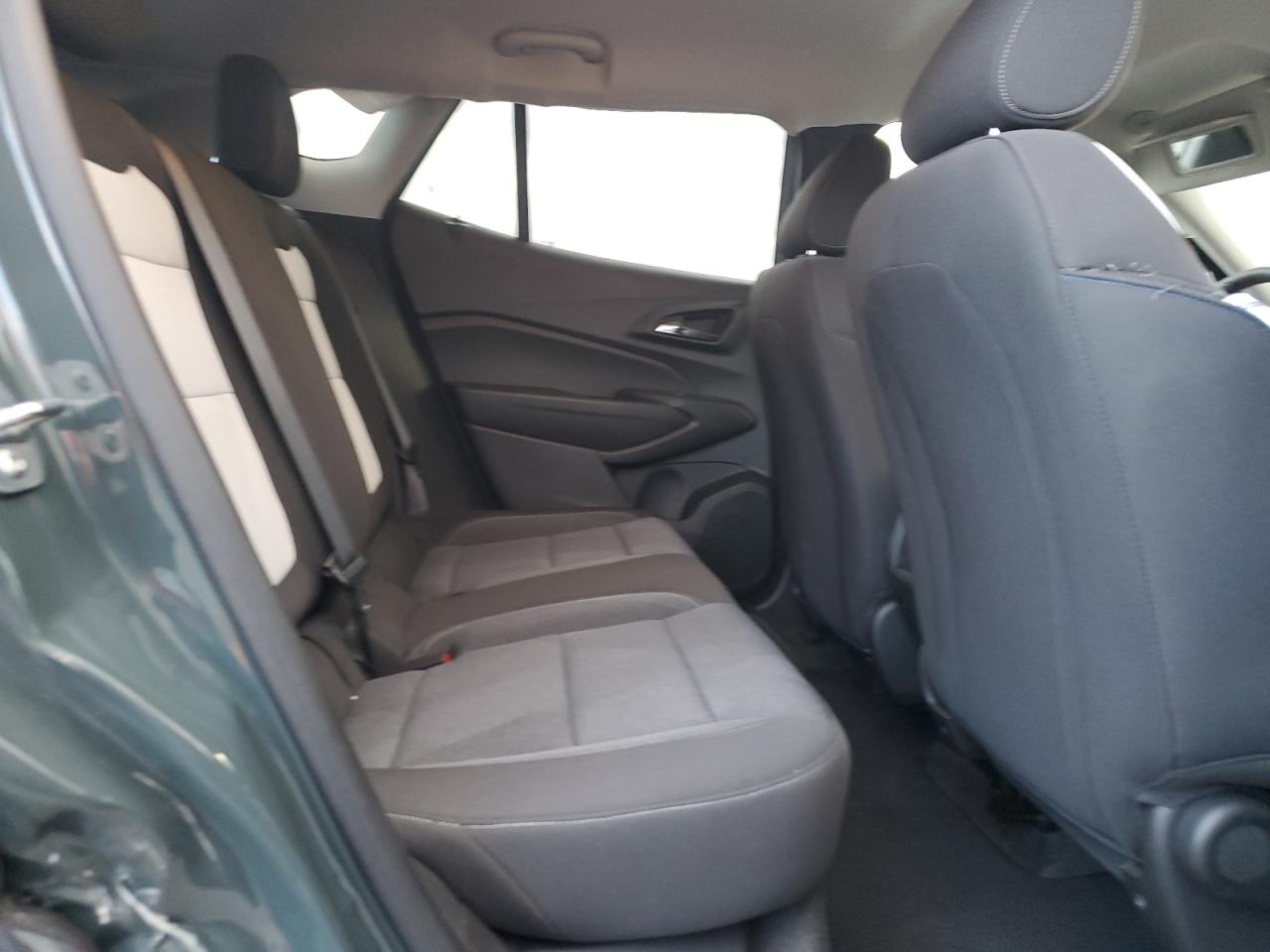 2025 Chevrolet Trax Ls VIN: KL77LFEP6SC094592 Lot: 92048905