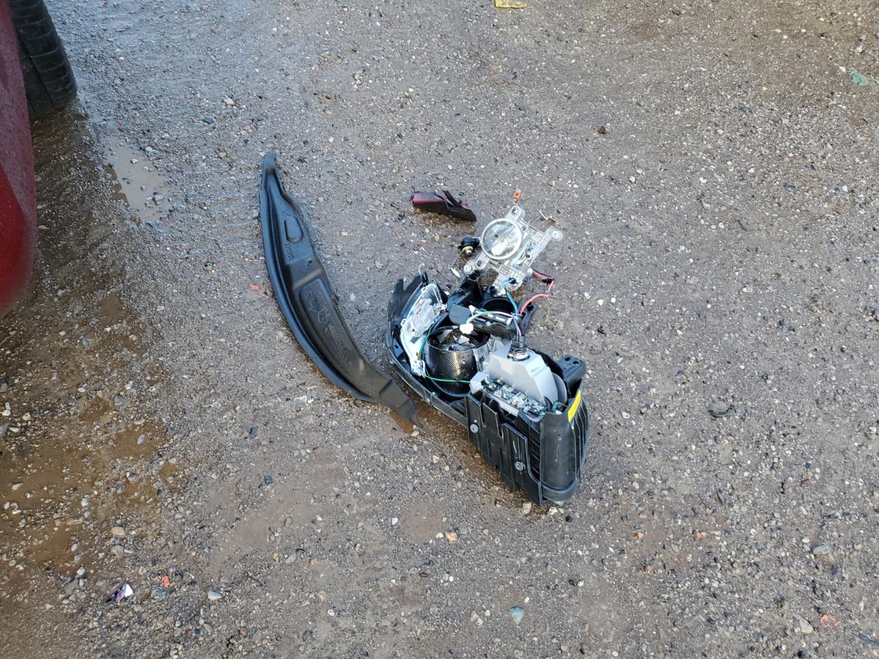 2012 Chrysler 300 S VIN: 2C3CCABG4CH307101 Lot: 92582825