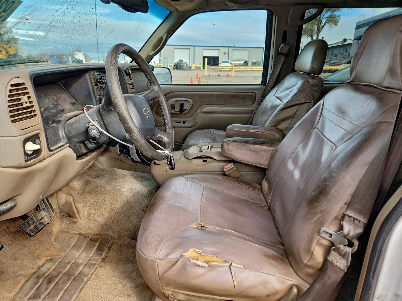 1999 Chevrolet Suburban K1500 VIN: 3GNFK16R8XG157949 Lot: 93246045