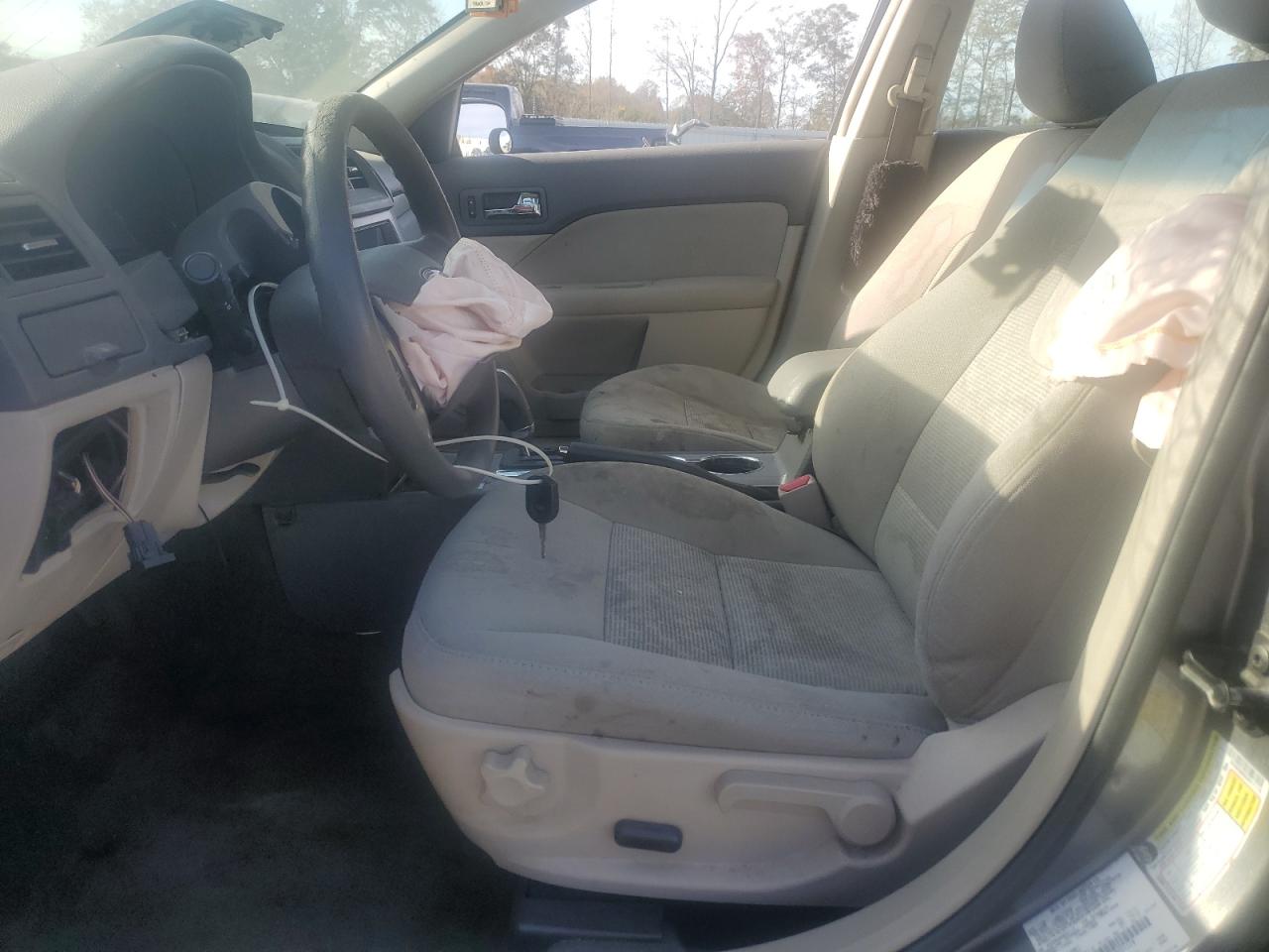 2010 Ford Fusion Se VIN: 3FAHP0HG8AR271119 Lot: 92826335