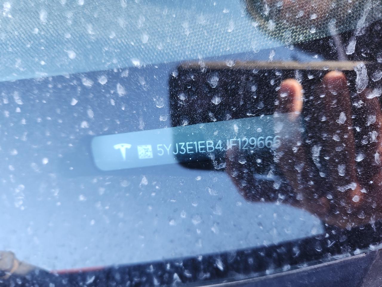 2018 Tesla Model 3 VIN: 5YJ3E1EB4JF129666 Lot: 91094265