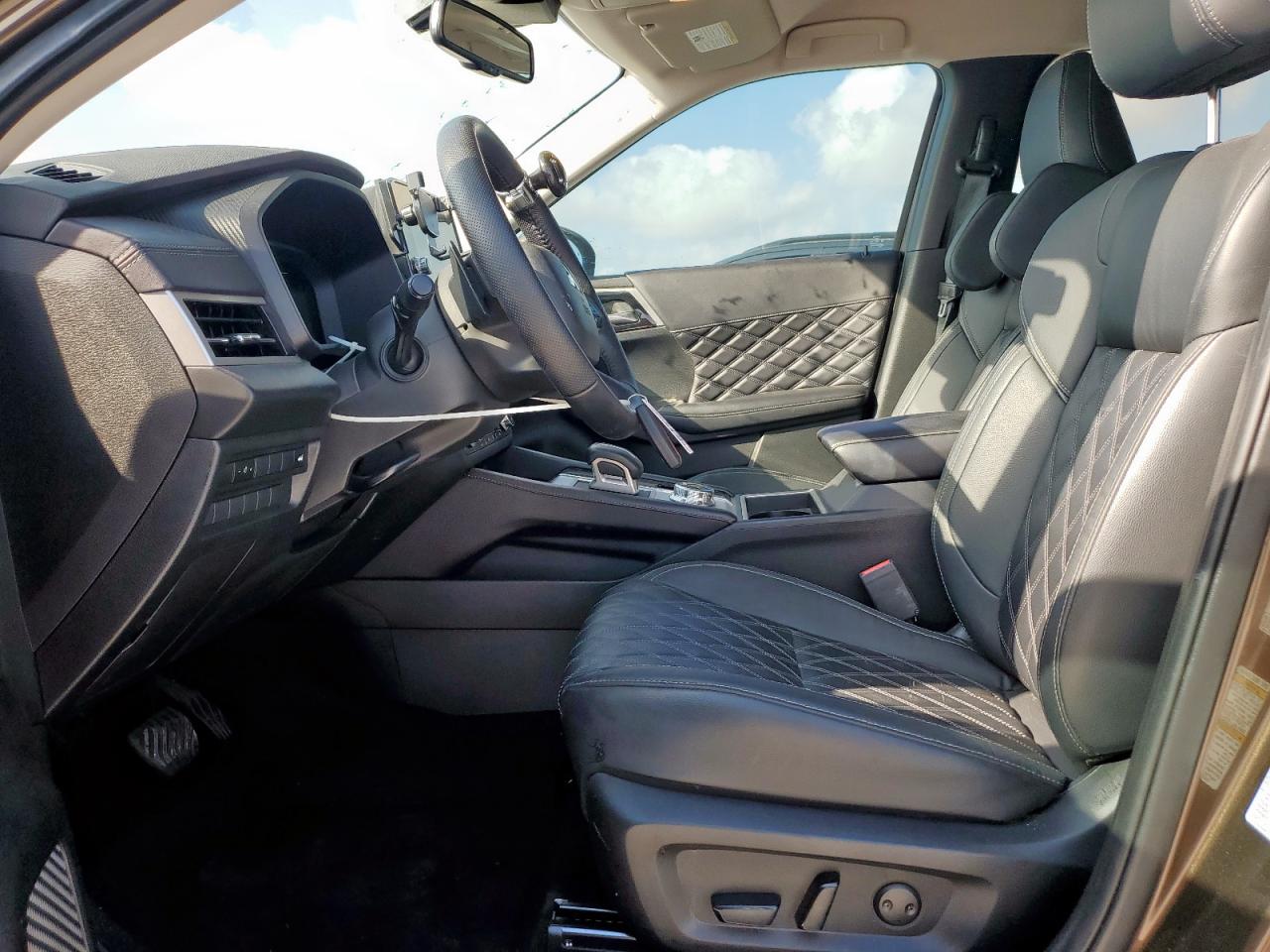 2024 Mitsubishi Outlander Sel VIN: JA4J3WA83RZ009748 Lot: 92698765