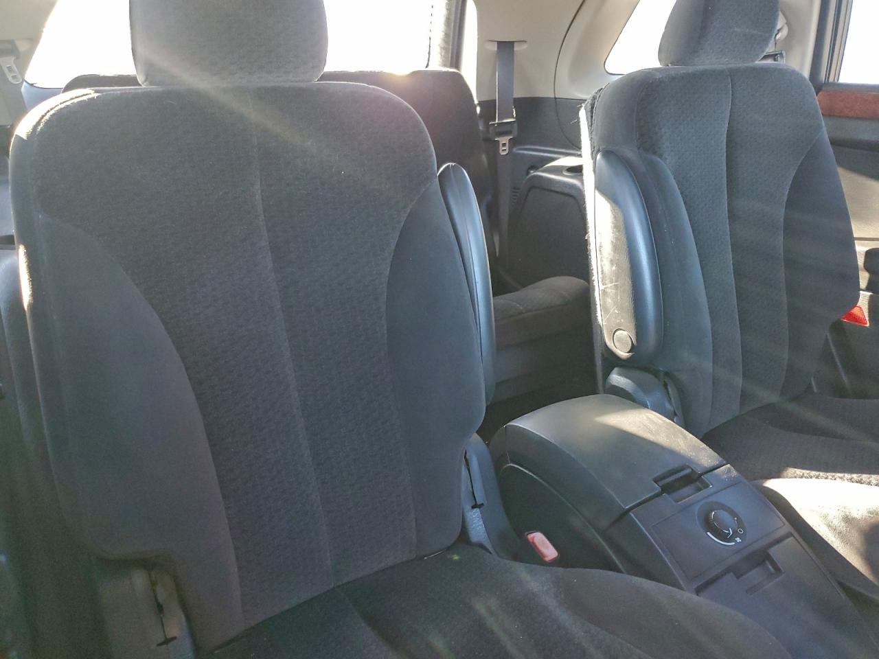 2005 Chrysler Pacifica Touring VIN: 2C4GM68465R502991 Lot: 94325685