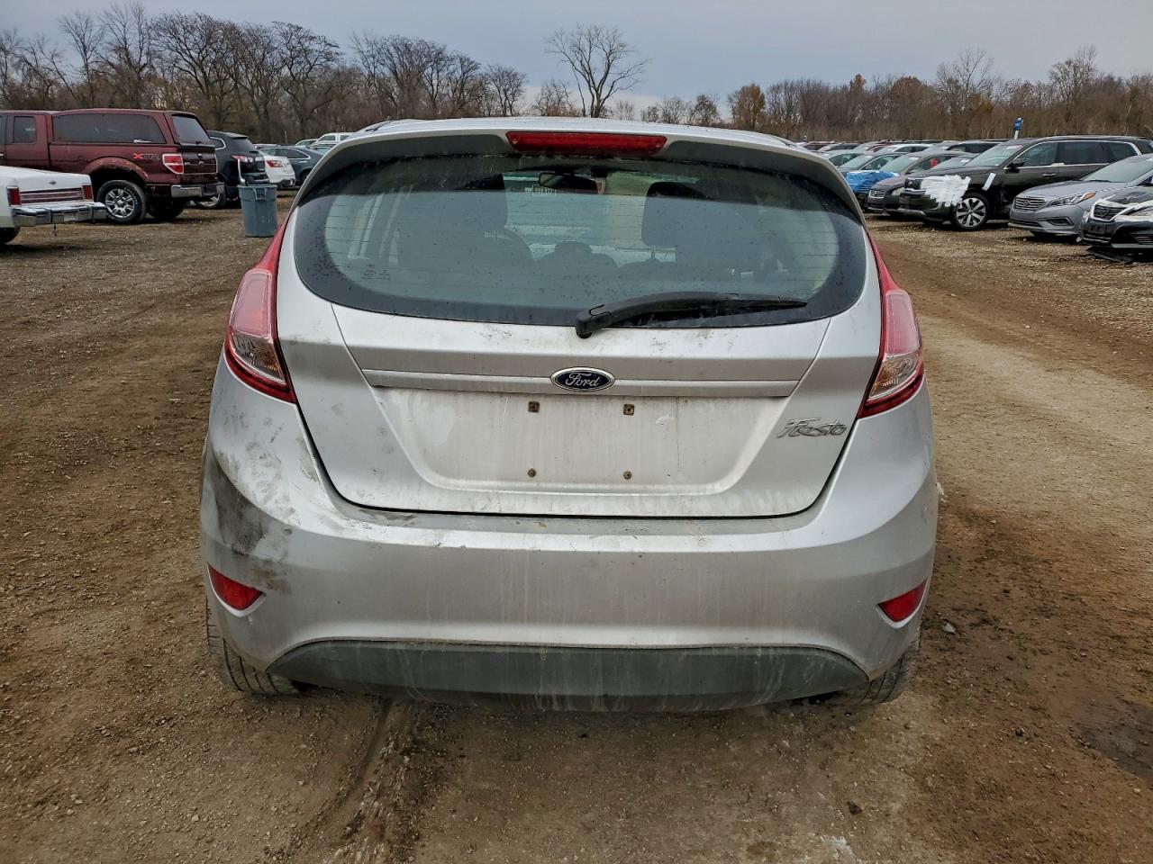 2015 Ford Fiesta S VIN: 3FADP4TJ7FM133424 Lot: 92002345