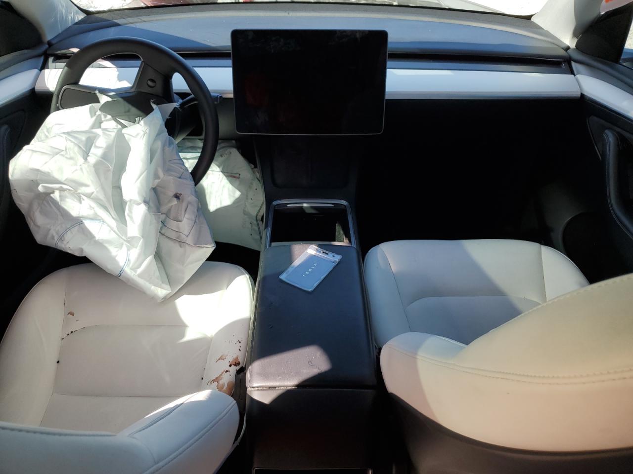 2022 Tesla Model Y VIN: 7SAYGDEF6NF530102 Lot: 92348845