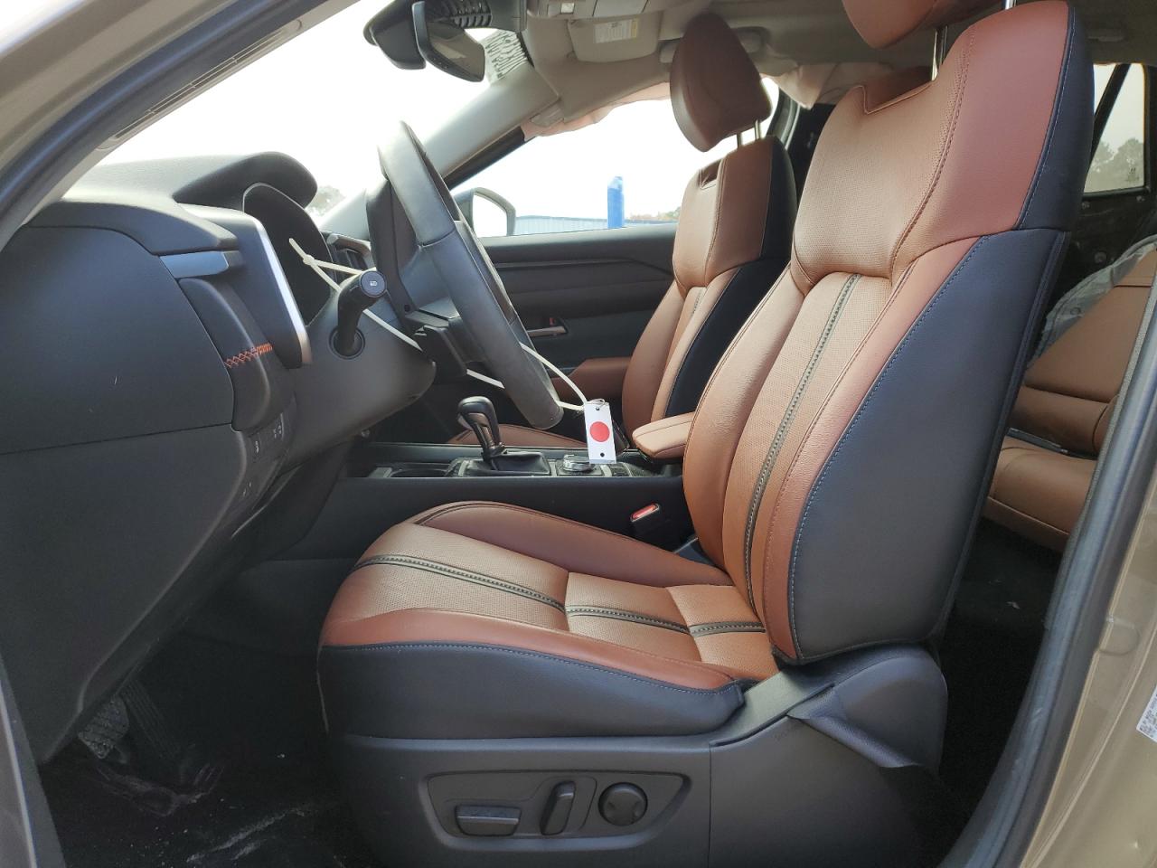 2025 Mazda Cx-50 Base VIN: 7MMVABXY4SN329817 Lot: 92083155