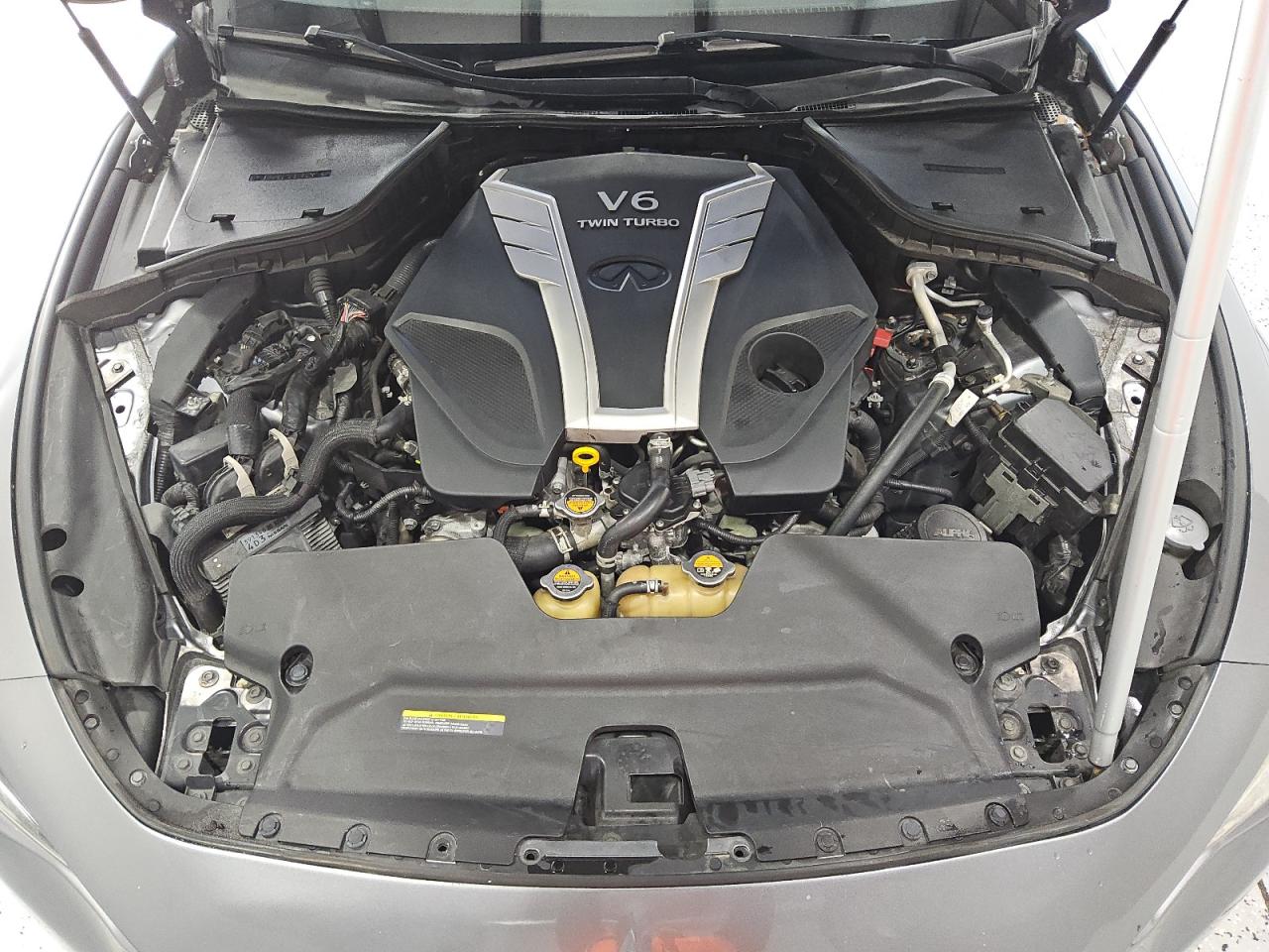 2017 Infiniti Q60 Red Sport 400 VIN: JN1FV7EK4HM610943 Lot: 91218285