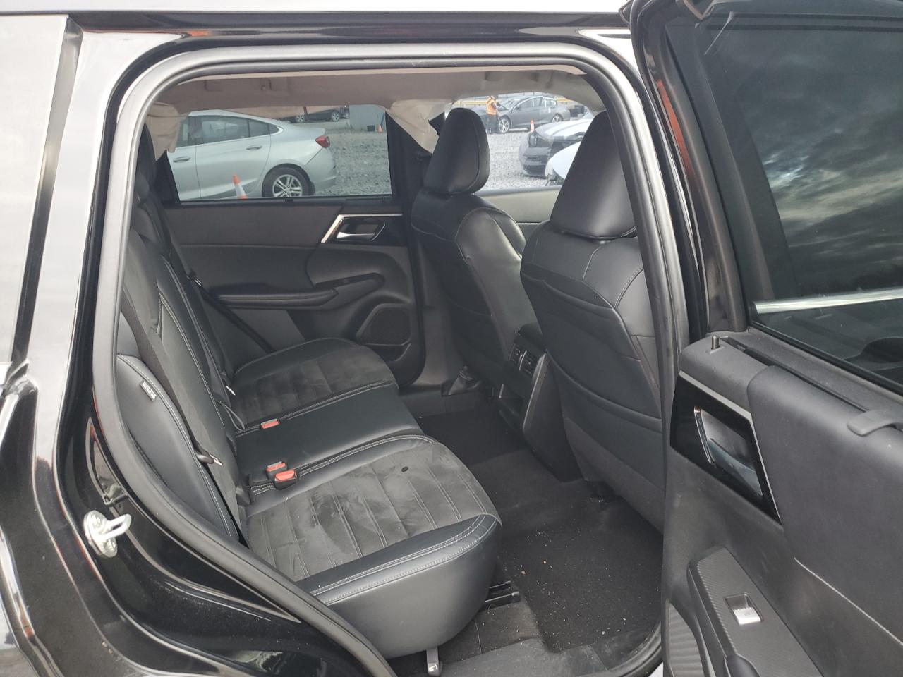 2022 Mitsubishi Outlander Se VIN: JA4J4UA82NZ064770 Lot: 92715485