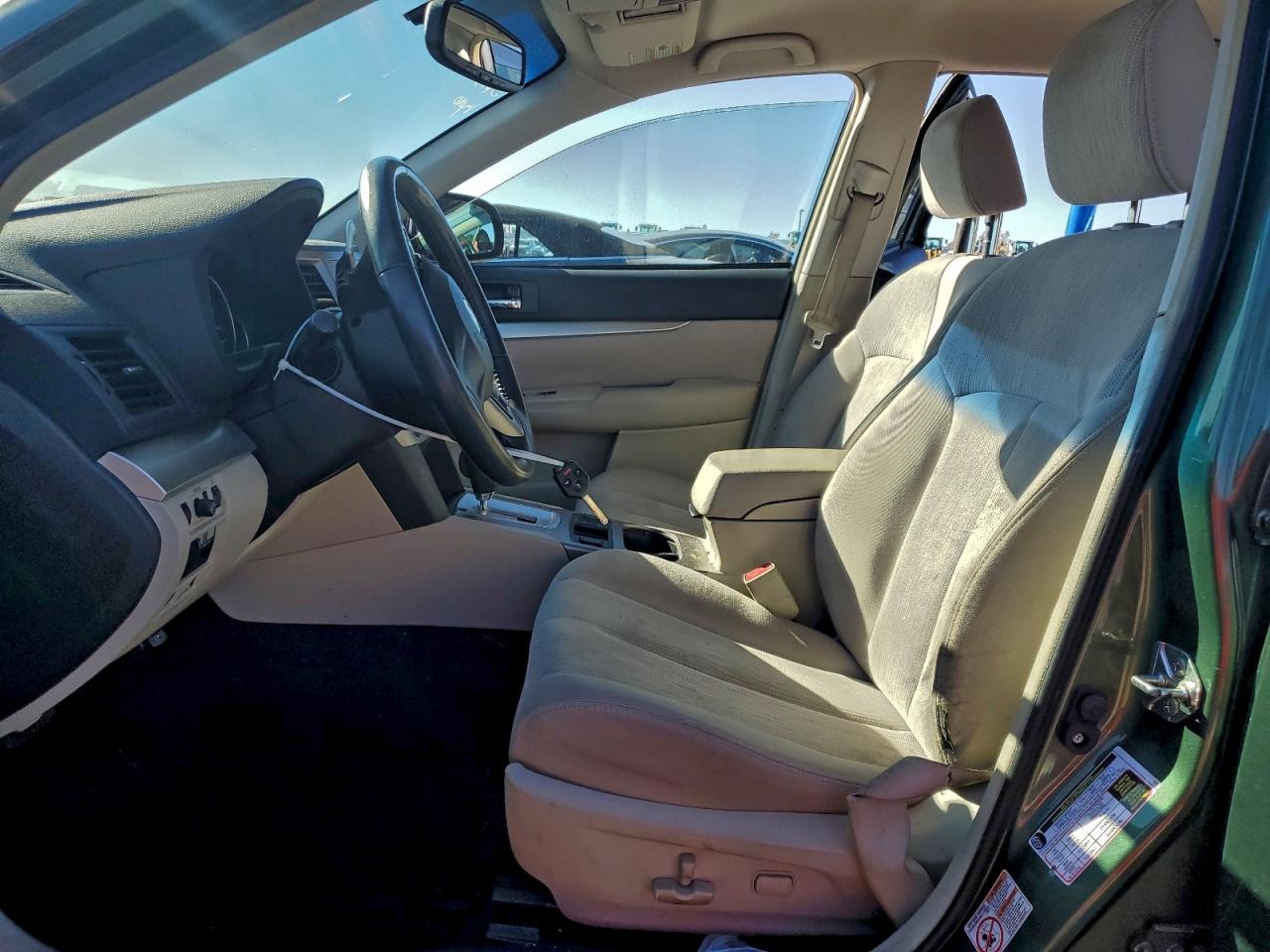 2013 Subaru Outback 2.5I Premium VIN: 4S4BRBCC5D3268638 Lot: 94372005