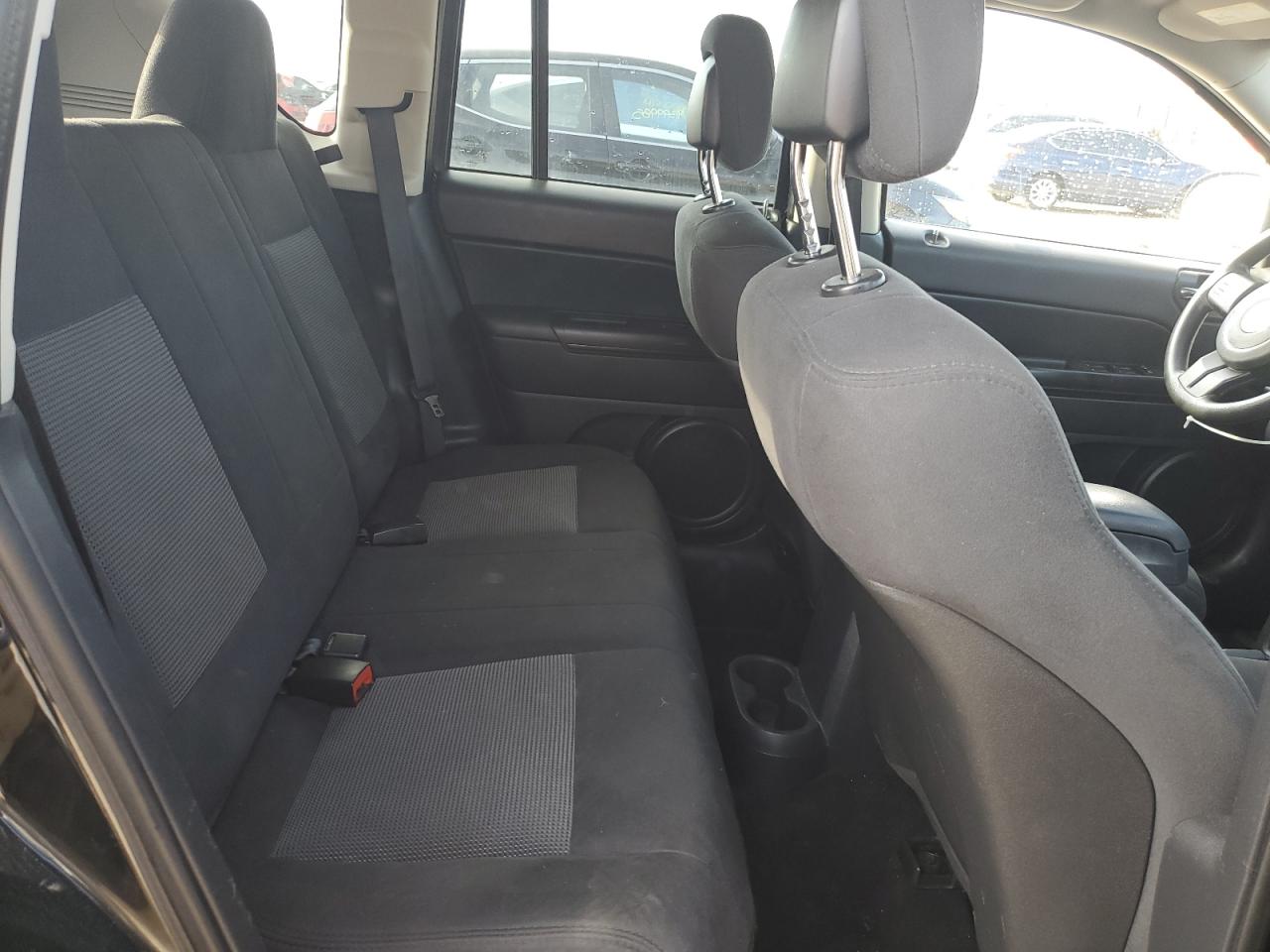 2011 Jeep Compass Sport VIN: 1J4NT1FB5BD208392 Lot: 90404755