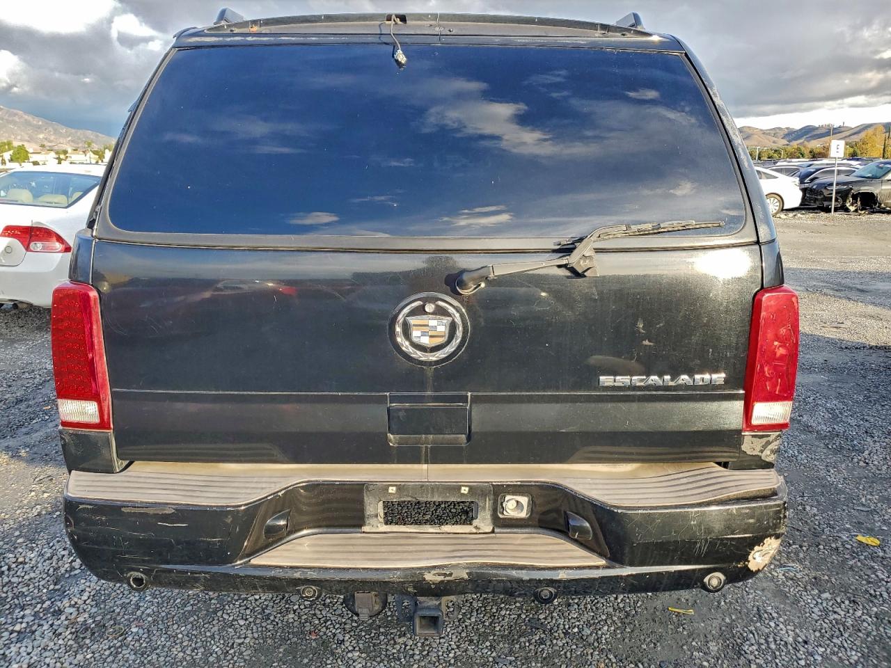 2002 Cadillac Escalade Luxury VIN: 1GYEC63T32R106506 Lot: 93758615