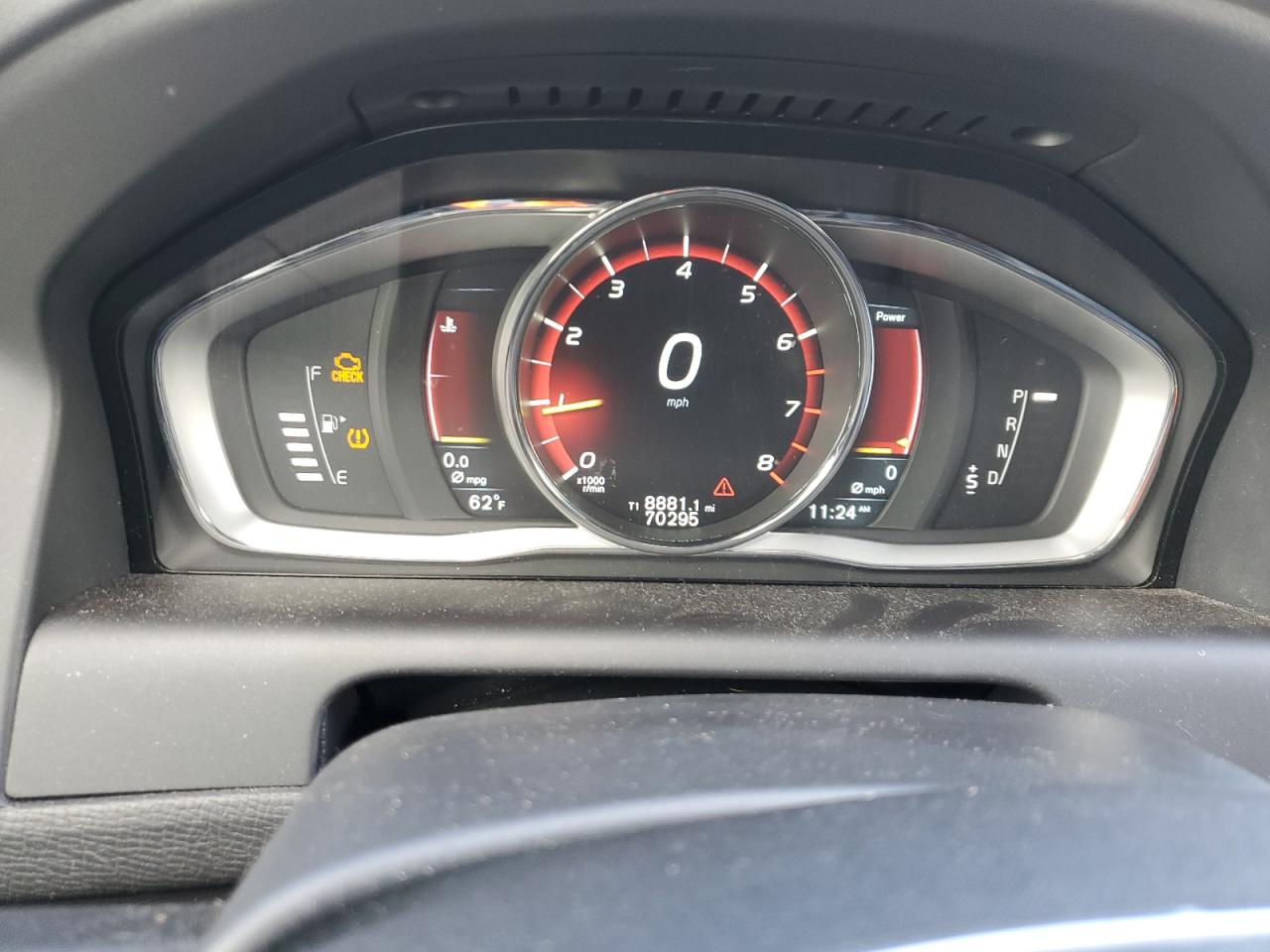 2015 Volvo Xc60 T5 Premier VIN: YV440MDK8F2738322 Lot: 92458705