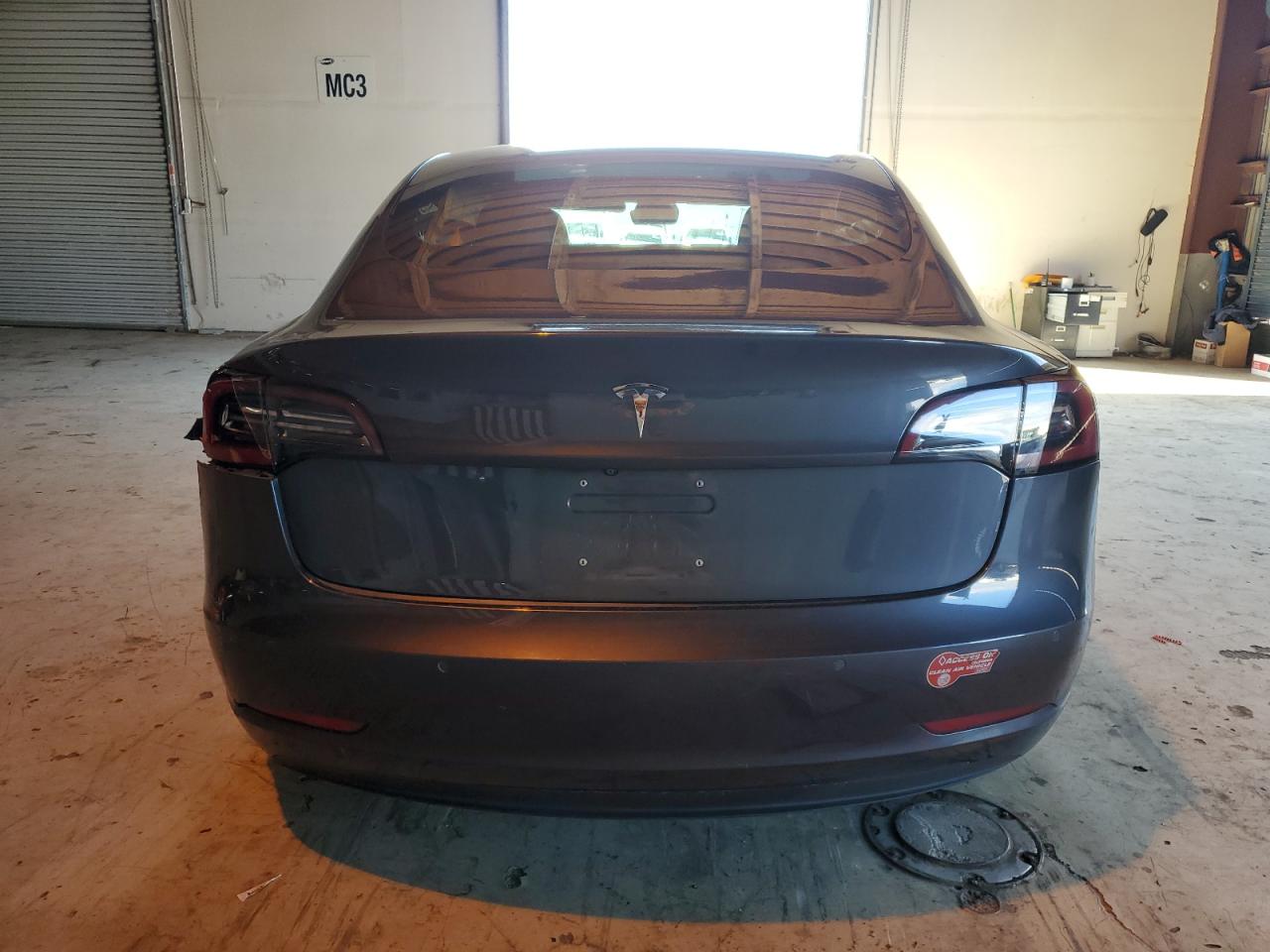 2018 Tesla Model 3 VIN: 5YJ3E1EA6JF045288 Lot: 91872415