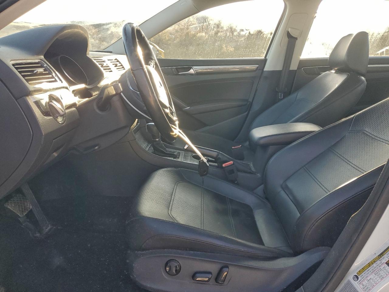 2016 Volkswagen Passat Se VIN: 1VWBT7A35GC012569 Lot: 94371135