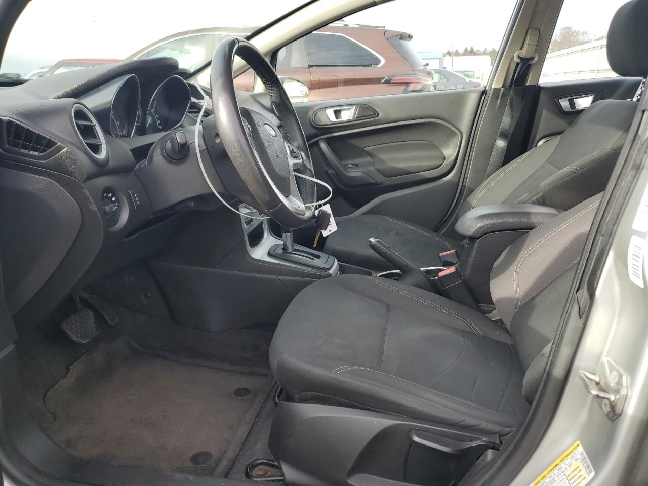 2015 Ford Fiesta Se VIN: 3FADP4BJ2FM204935 Lot: 92610905