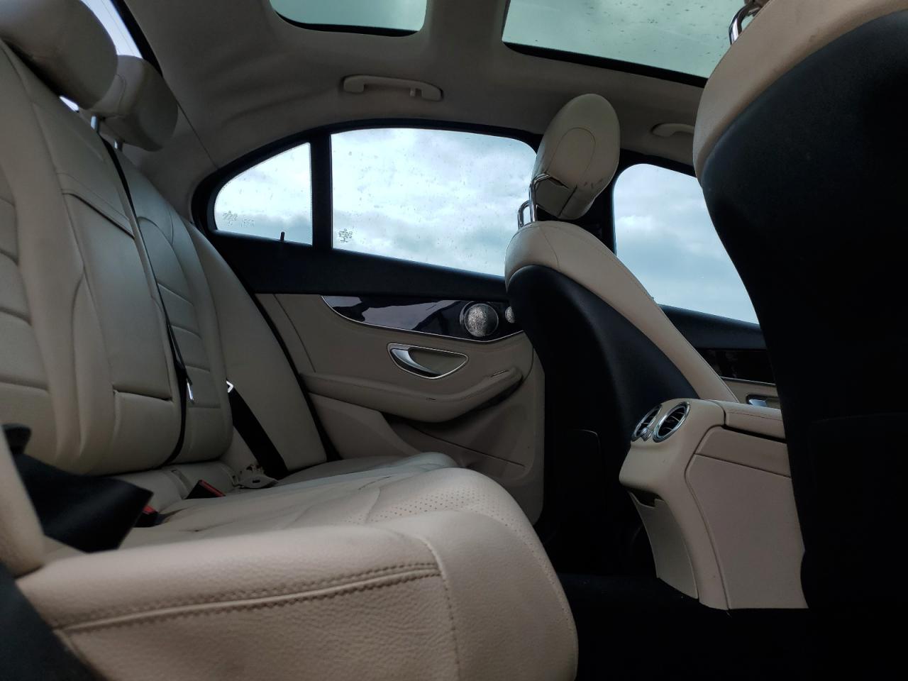 2016 Mercedes-Benz C 300 VIN: 55SWF4JB0GU105440 Lot: 90869615