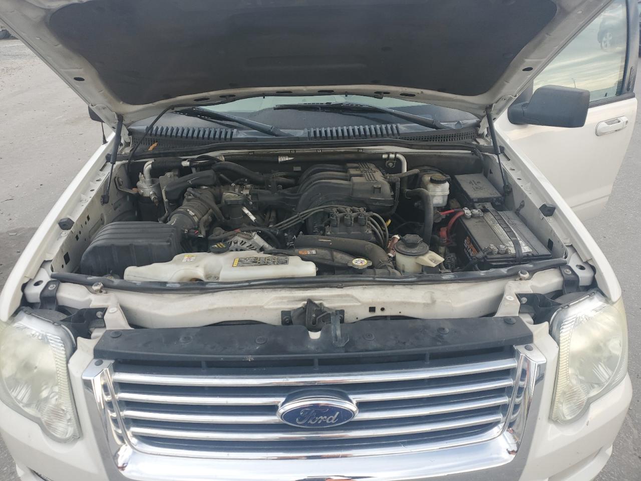 2009 Ford Explorer Xlt VIN: 1FMEU63E39UA28557 Lot: 92383425