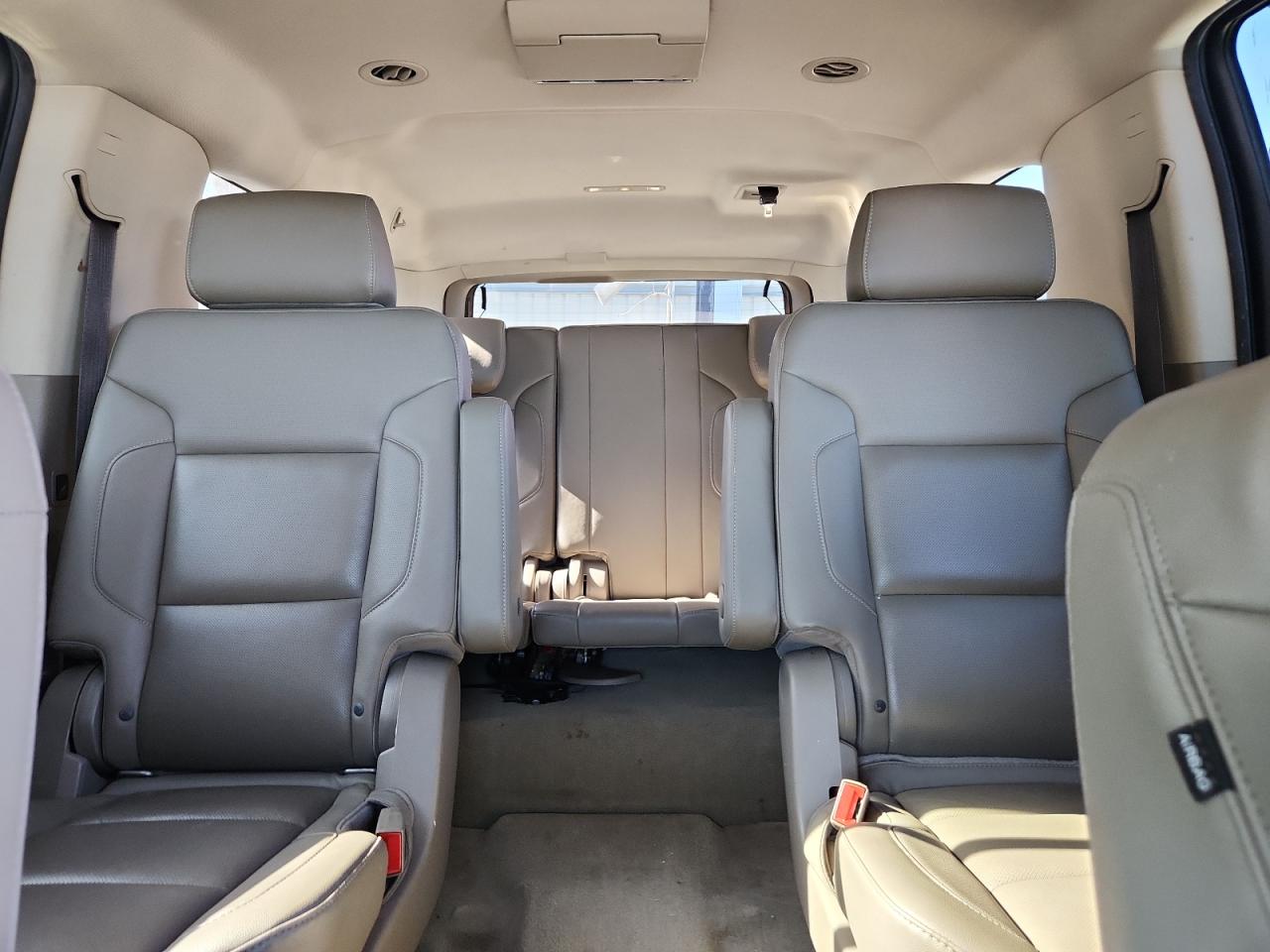 2017 Chevrolet Suburban K1500 Premier VIN: 1GNSKJKC4HR127235 Lot: 92983705