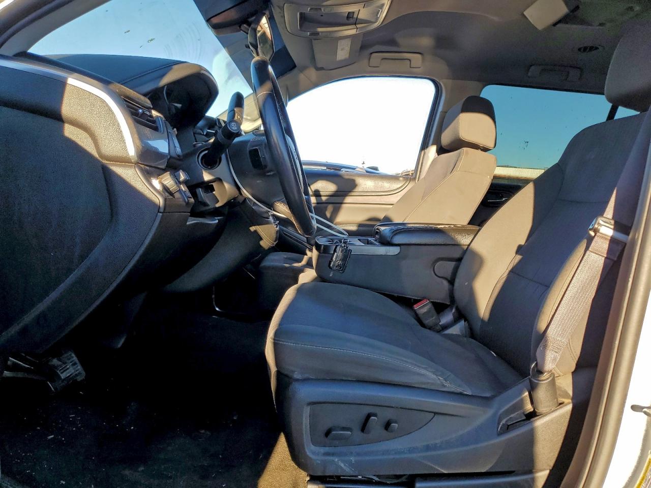 2017 Chevrolet Suburban C1500 Ls VIN: 1GNSCGECXHR228601 Lot: 93868315