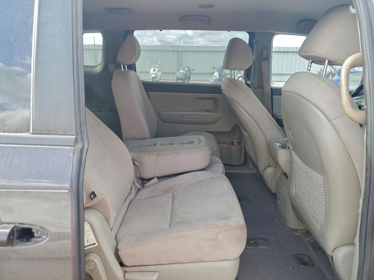 2015 Kia Sedona Lx VIN: KNDMB5C13F6040818 Lot: 92722545