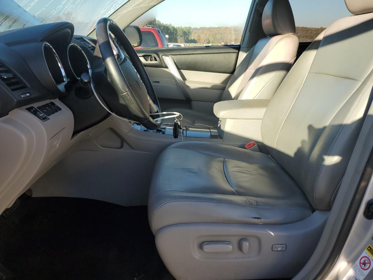 2013 Toyota Highlander Base VIN: 5TDBK3EH9DS242582 Lot: 91653365