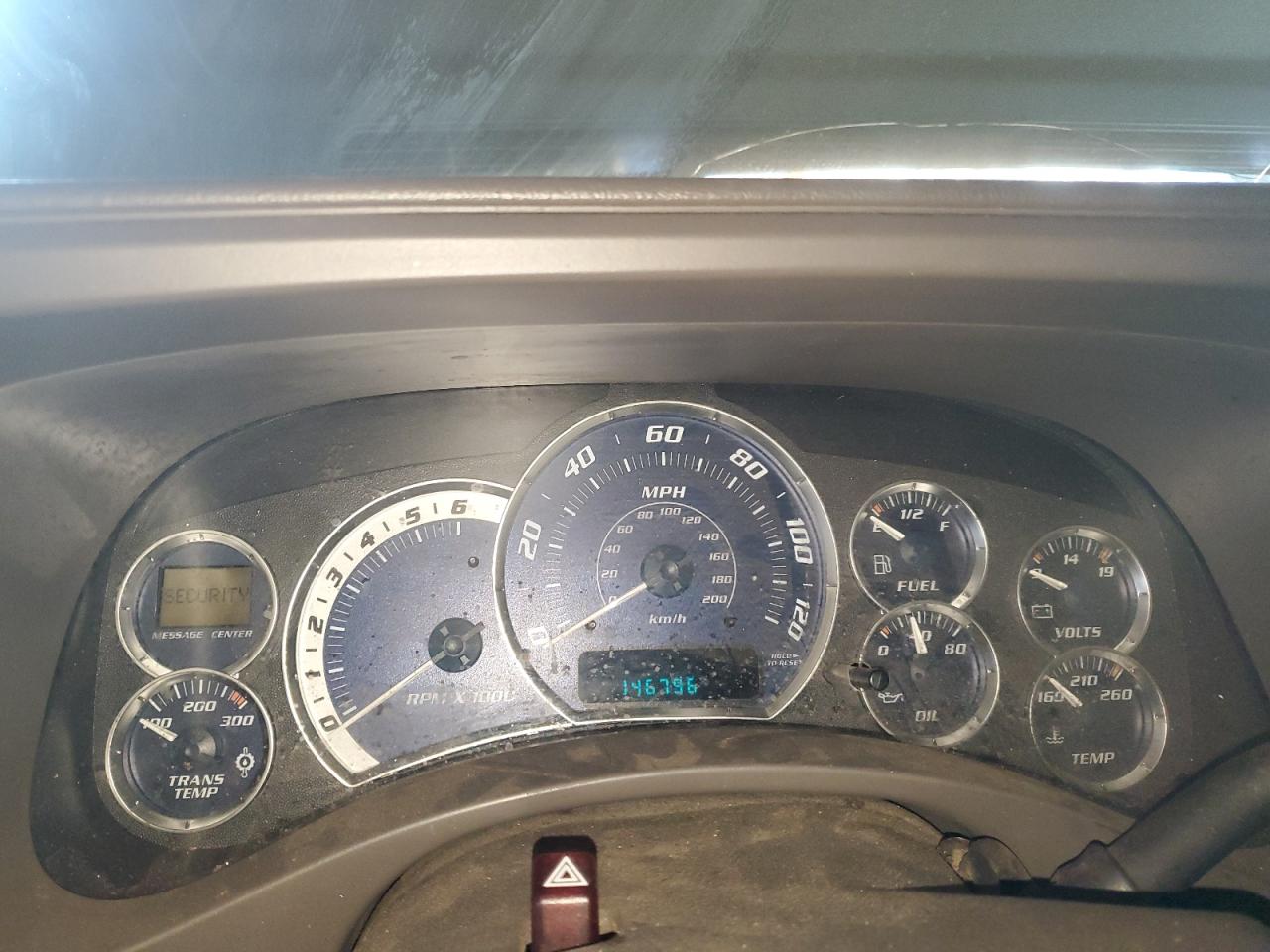 2002 Cadillac Escalade Luxury VIN: 1GYEK63N82R139599 Lot: 85431565