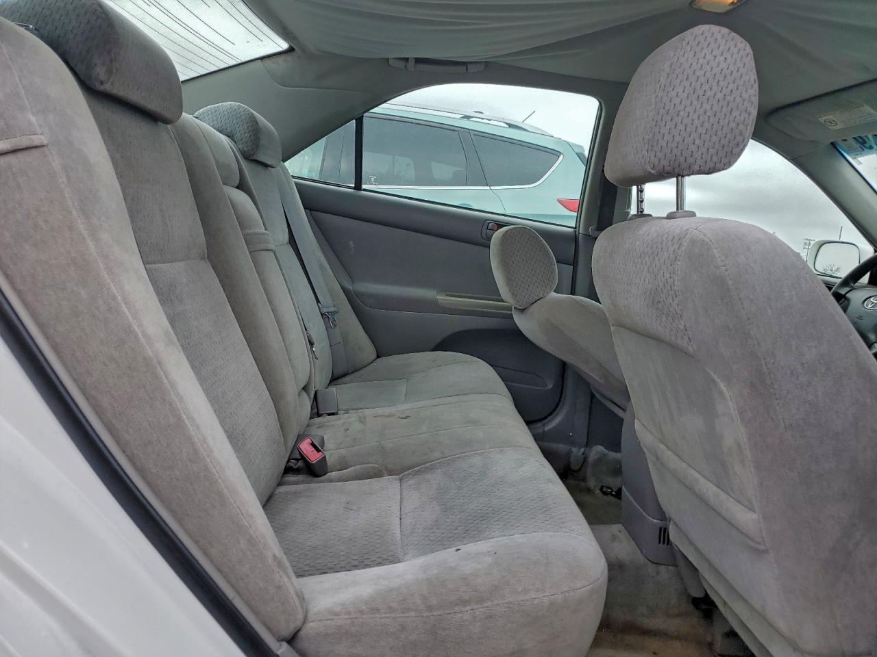 2003 Toyota Camry Le VIN: 4T1BF32K73U058963 Lot: 94373195