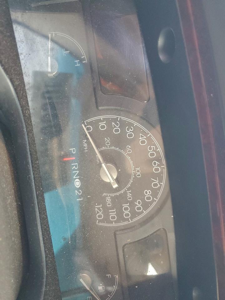 2005 Lincoln Town Car Signature VIN: 1LNHM81W05Y663162 Lot: 91690395