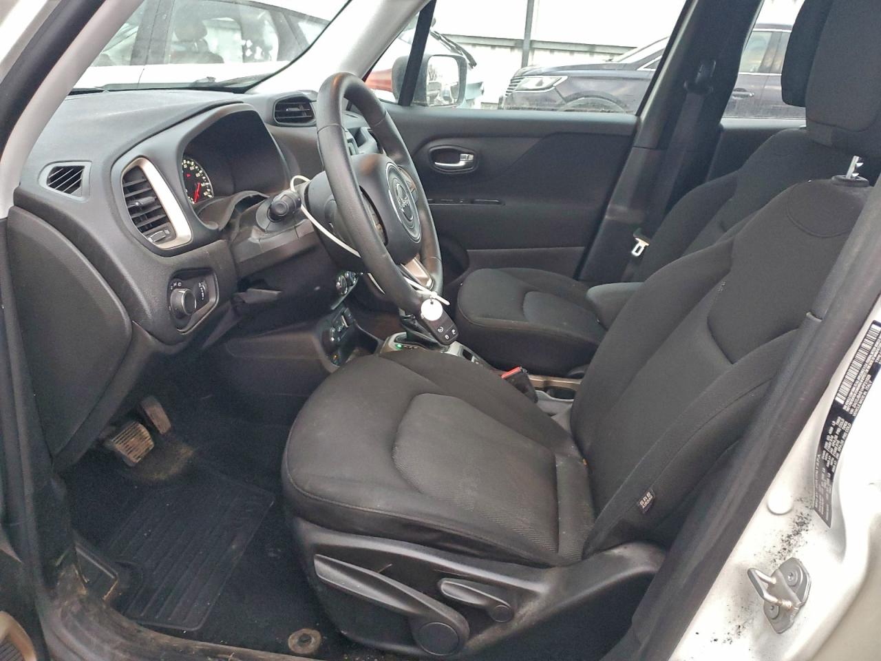 2017 Jeep Renegade Sport VIN: ZACCJBAB1HPF21028 Lot: 91900035